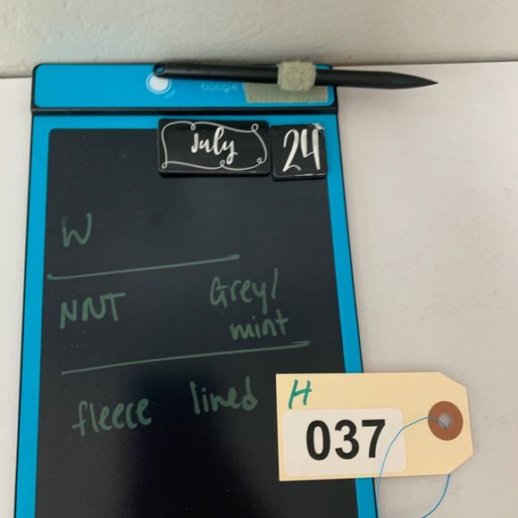 Under Armour Shirt Women XL Extra Large Gray Mint Micro Fleece Raglan Thumbhole - Picture 12 of 14